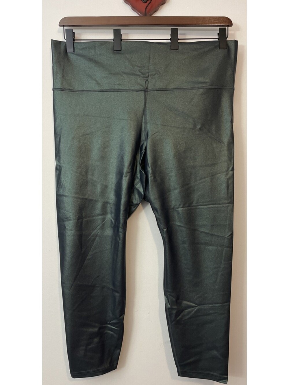 Old Navy Womens 3x Active Go Dry Green Shimmery Compression Leggings NWT! A6983
